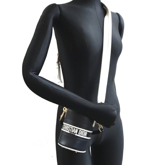 CHRISTIAN DIOR White Leather Shoulder Bag - Picture 7 of 8